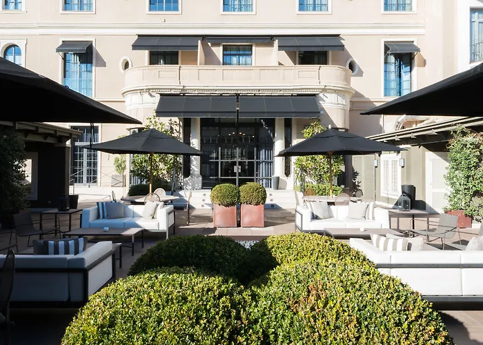 グランヴィア ホテル 3*